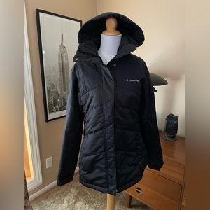 Columbia puffer coat - size L